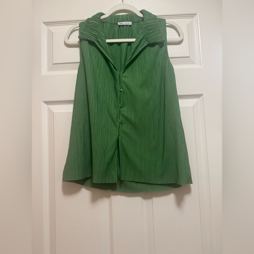 Zara Green Pleated Tank - Picture 7 of 16